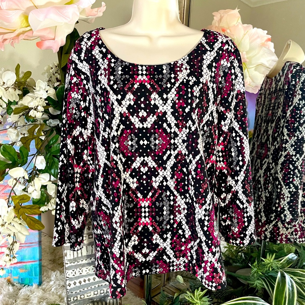 Ruby Rd. Geometric 3/4 Length Top With Sparkle - image 1